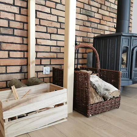 別荘 Caloroczny Bosmanska ルビャトボ